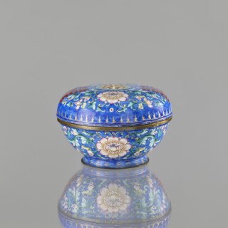 Incense burner — bowl with a lid; maker, ; Chinese; Qing dynasty 1644–1911; 18th–19th century;