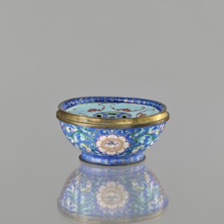 Incense burner - bowl with a lid;, Chinese; Qing dynasty 1644–1911; 18th/19th century. Painted
