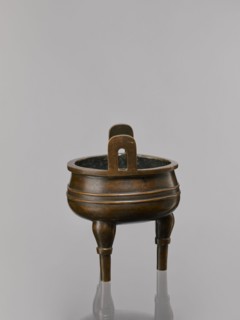 Ding-type incense burner on a stand, Bronze ceremonial ritual vessel, Qing dynasty 1644–1911, 19th