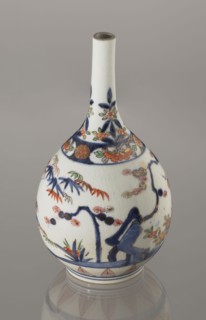 Bottle, ca. 1700–1730, porcelain; Arita, Japan. Height 22.3 cm, diameter 12.2 cm. Decorated in