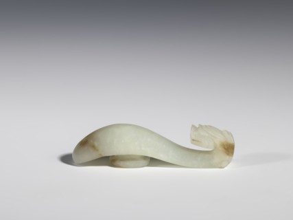 Belt clasp, Chinese, dragons iconography, Qing 1644–1911, milky-white jade with brown veins and