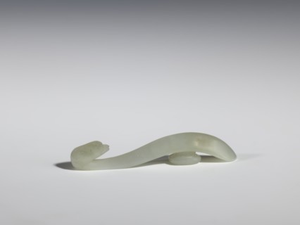 Belt clasp, Chinese; Qing 1644–1911; 17th–18th century; belt buckle made of milky-white jadeite