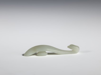 Belt clasp, Chinese, Chinese art; birds; Qing dynasty 1644–1911; 17th–18th century; milky-white