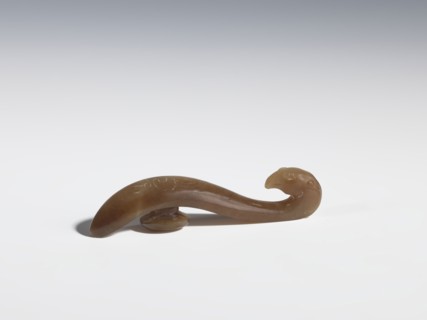 Belt clasp, purchase provenance; Chinese; Qing dynasty 1644–1911; brown jade with lighter spots;