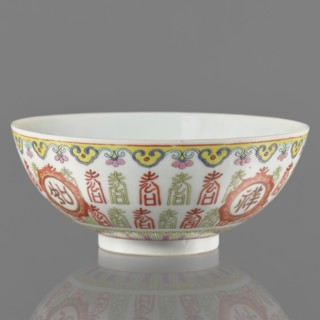 Bowl, porcelain body with white glaze; decoration painted with overglaze enamel paints and iron red