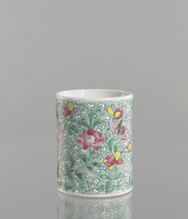 Brush vessel, Chinese, Qing 1644–1911, 19th century. Porcelain fragment with celadon glaze;