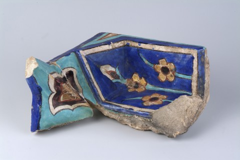 Fragment of a mukarnas, Islamic art, Persian culture, Timurid dynasty 1370–1526, Timur 1336–1405,