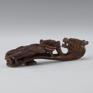 Belt clasp, Chinese; dragons iconography; Qing 1644–1911; 19th century; men's clothing ornament —