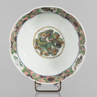 Bowl. Porcelain body with white, transparent glaze; decoration painted with overglaze enamel paints