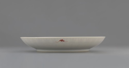 Plate;, Porcelain fragment with white glaze, decorated with overglaze iron red. Colored porcelain,