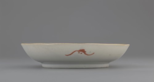 Plate. Chinese porcelain fragment, Qing dynasty 1644–1911, 19th century. White glaze with overglaze