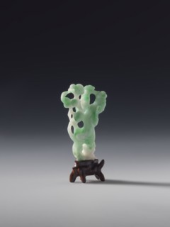 Guanyin, white-green jade, full sculpture, engraved, 19th century Qing dynasty, China, Chinese
