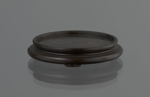 Vase on saucer. Vase made of stoneware or thick porcelain?, ovoid with a long cylindrical neck