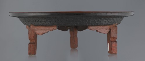 Ritual vessel, gift; Burmese art, Burmese culture, religious rites. Tray with a fluted surface
