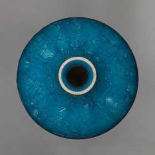 Vase in the shape of an onion-shaped bottle, Chinese, Qing 1644–1911 style, possibly 16th–17th