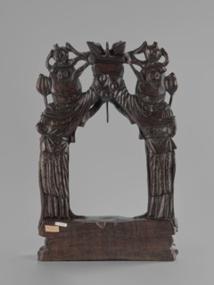 Stand, Chinese, figurative motifs, women, Qing 1644–1911, stand for hanging a gong, 19th century,