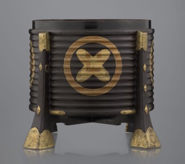 Container hokai for shells for the game kai awase;, Japanese; Meiji 1868–1912 and Edo 1603–1868