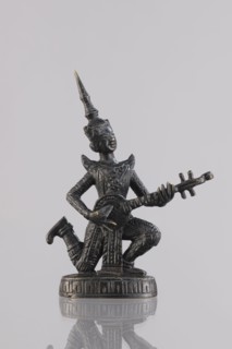 Musician figurine, Southeast Asian art, musicians, Southeast Asia culture, 1st half of the 20th