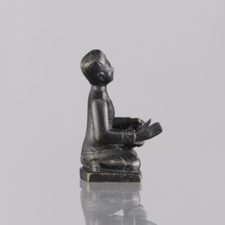 Musician figurine, Southeast Asian art, musicians, Southeast Asia culture, 1st half of the 20th