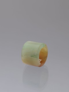 Ring, Chinese, Qing dynasty 1644–1911, green-brown jade ornament/jewelry, 18th–19th century, China;