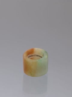 Ring, Chinese, Qing 1644–1911, green-brown jade ornament/jewelry, 18th–19th century, China; height