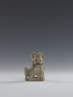 Seated lion, Chinese, lion fo iconography, Qing dynasty 1644–1911. Carved soapstone elephantine,