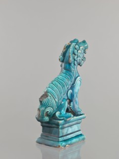 Lion fo, Chinese, Qing 1644–1911, 17th century, ceramic sculpture/figurine of a lion fo, sea green