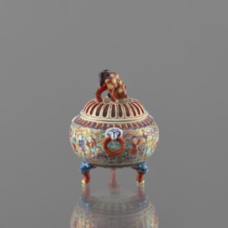 Incense burner with lid, Kutani, figurative scenes, Japanese art, Japanese culture, colored