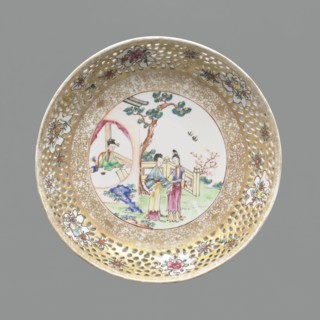 Plate, Chinese, figural scenes, openwork, colored porcelain, ceramics, plant ornaments, Qing