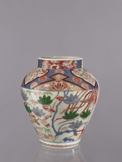 Vase tsubo, Japanese, ca. 1720–1740, Arita, Japan. Colored porcelain Imari tsubo decorated with