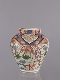 Vase tsubo, Japanese, ca. 1720–1740, Arita, Japan. Colored porcelain Imari, decorated with