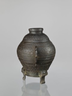 Dui-type vessel with a lid, censers, ritual/ceremonial vessel, Dui form; materials and maker,