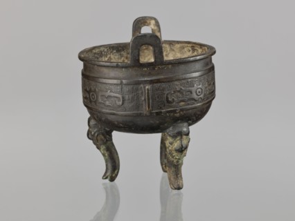 Ding incense burner, Chinese, ding vessel, ceremonial/ritual vessel, decorated with leiwen