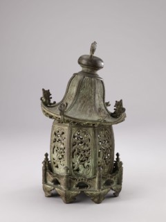 Lantern, ; Chinese, Qing 1644–1911, 19th century; materials/technique not specified; decorated with