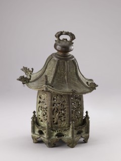 Lantern, gift; Genius, Mieczyslaw 1853–1920. Chinese, Qing dynasty 1644–1911. Decorated with fish,