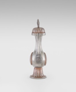 Wine jug, Chinese, plastic decorations, lotus and lotuses, longevity shou, dragons, Qing 1644–1911,