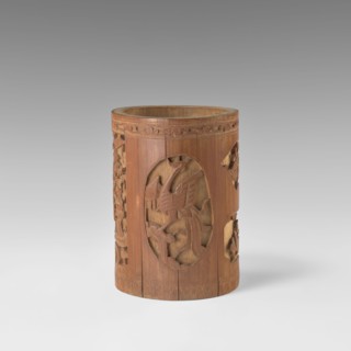 Brush vessel, Chinese, Qing dynasty 1644–1911, early 20th century. Porcelain container with