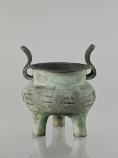 Ding-type incense burner, maker, Chinese; Qing 1644–1911, 17th–18th century ; vessel; ceremonial