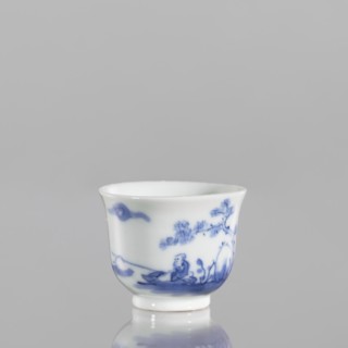 Bowl, 18th century Japan, blue-and-white porcelain vessel, height 3.8 cm, width 5.0 cm; decoration: