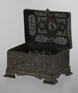 Box; Persian Qajar dynasty, 19th century; Iran. Rectangular box on four feet with lid and top