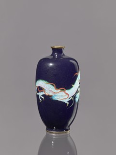 Vase, repossession; gift; dragons iconography; Japanese art; Japanese dragon motif; Meiji