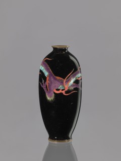 Vase, dragons iconography, Japanese dragon motif, Meiji 1868–1912, beasts fantasy, cloisonné enamel