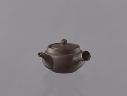 Teapot kyûsu, ceramics, Japanese art, teapots, Japanese culture, openwork, floral ornaments. Bulky