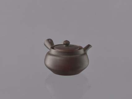Teapot kyûsu, ceramics, Japanese art, teapots, Japanese culture, openwork, floral ornaments. Bulky