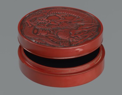 Box with a lid., Japanese, Meiji period 2nd half of the 19th century. Box with a wooden core