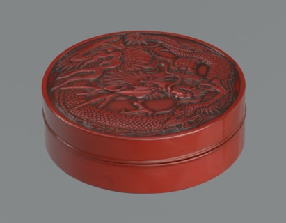Box with a lid. Japanese, Meiji period 2nd half of the 19th century. Wooden core covered with