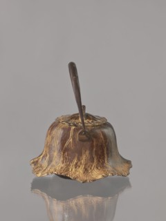 Teapot tetsubin with lid, repossession Krakow; decorated with lotuses and butterflies; Japanese,