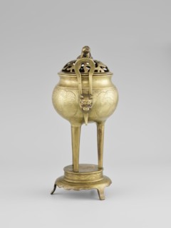 Censer with a cover, censer with two long handles with mascarons. Decoration: two reserves — fruits