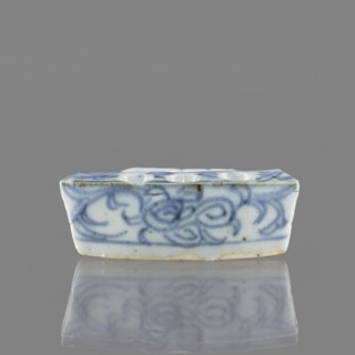 Vessel, repossession Krakow, ceramics, Chinese art, Chinese culture, plant ornaments,
