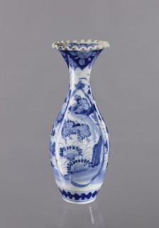 Vase, ceramics, blue and white porcelain, Japanese art, plant ornaments; 19th/20th century, Japan;